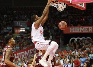 Der deutsche Basketball-Meister Brose Bamberg hat im Spitzenduell mit Pokal... weiterlesen