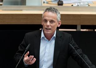 Im Streit um das in Berlin geplante Mobilitätsgesetz hat die rot-rot-grüne ... weiterlesen