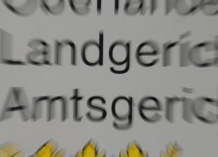 Weil er mit seinem Eiscafé mehr als 1,2 Millionen Euro an Steuern hinterzog... weiterlesen