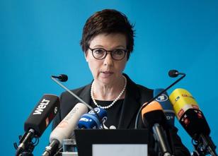 In der Affäre um unrechtmäßige Asylbescheide nimmt die in die Kritik gerate... weiterlesen