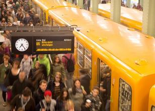 Berlins U-Bahn-Kunden drohen aus Sicht des Fahrgastverbandes schwere Zeiten... weiterlesen
