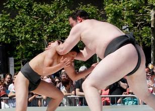 Tausende Besucher haben in Düsseldorf den Japan-Tag am Rhein und in der Alt... weiterlesen