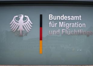 In der Affäre um unrechtmäßige Asylbescheide beim Bundesamt für Migration u... weiterlesen