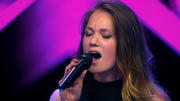 Lisa "sieht hammer aus und singt schön" Lisa "sieht hammer aus und singt schön"