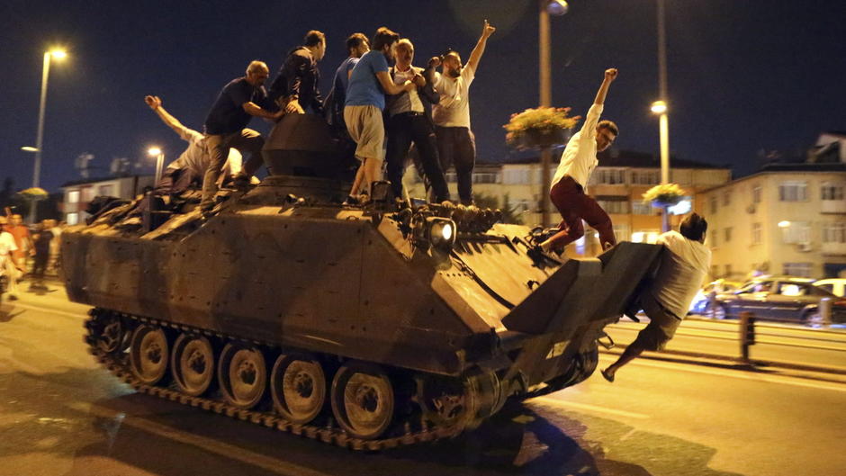 Ausnahmezustand in der Türkei endet nach zwei Jahren Ausnahmezustand in der Türkei endet nach zwei Jahren