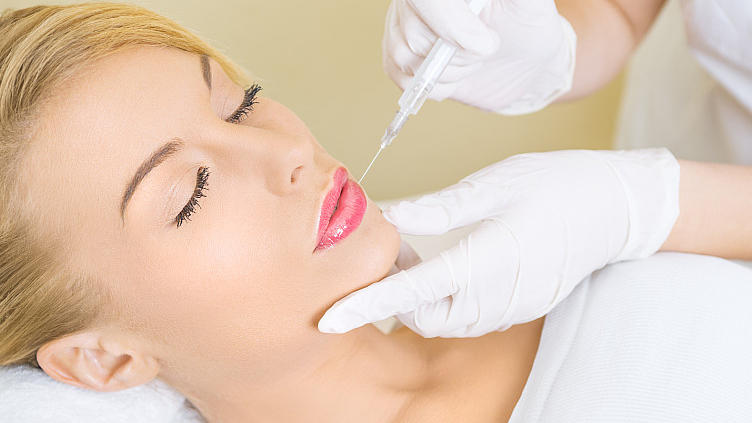 Vampirlifting gegen Falten? Vampirlifting gegen Falten?