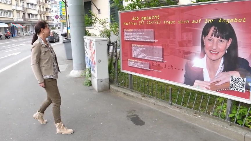 Job gesucht: Arbeitslose wagt mutige Plakat-Aktion Job gesucht: Arbeitslose wagt mutige Plakat-Aktion