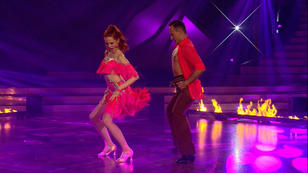 Barbara Meier & Sergiu Luca tanzen ihr erste Salsa Barbara Meier & Sergiu Luca tanzen ihr erste Salsa