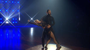 Julia Dietze & Massimo Sinato mit der Salsa Julia Dietze & Massimo Sinato mit der Salsa