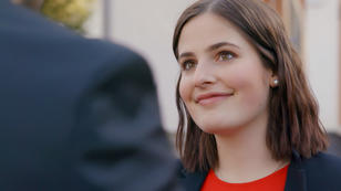 Larissa wird von Easy positiv überrascht Larissa wird von Easy positiv überrascht
