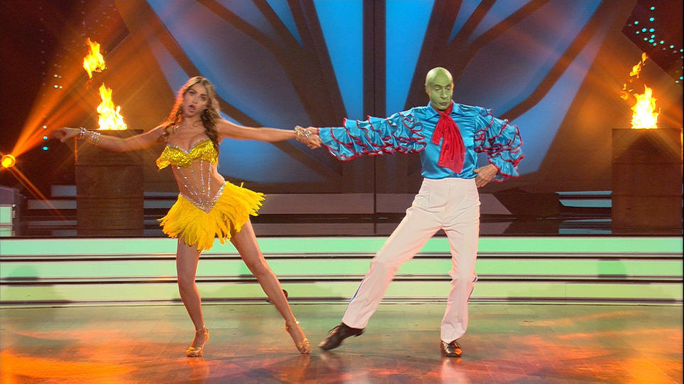 Ingolf und Ekaterina präsentieren eine unterhaltsame Salsa Ingolf und Ekaterina präsentieren eine unterhaltsame Salsa