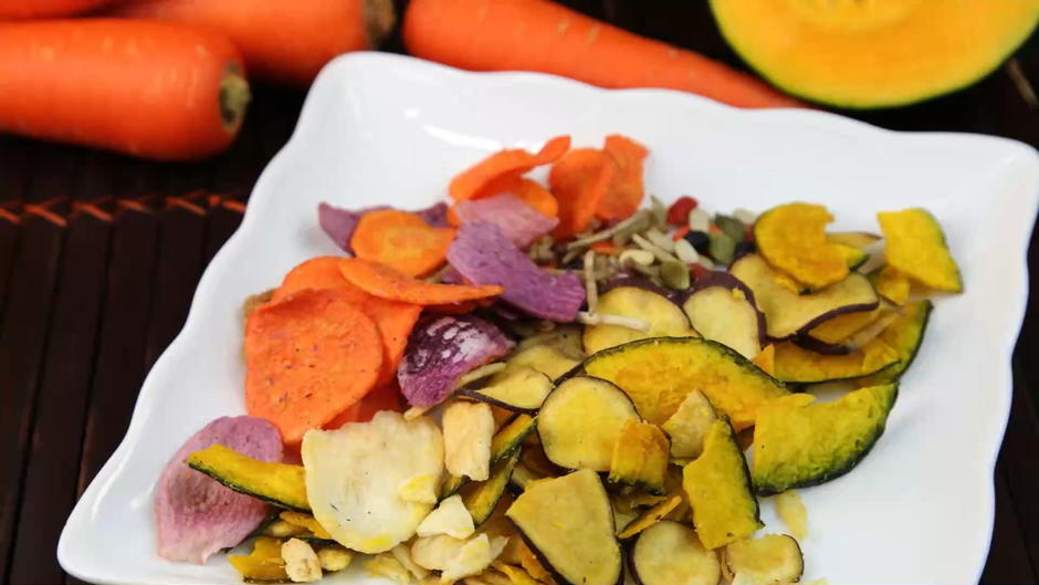 Gesunde Gemüsechips selber herstellen Gesunde Gemüsechips selber herstellen