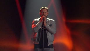 Giulio Arancio holt zu "Skin" von Rag'n'Bone Man alles raus Giulio Arancio holt zu "Skin" von Rag'n'Bone Man alles raus