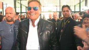 Dieter sucht in der zweiten Liveshow die Halbfinalisten Dieter sucht in der zweiten Liveshow die Halbfinalisten