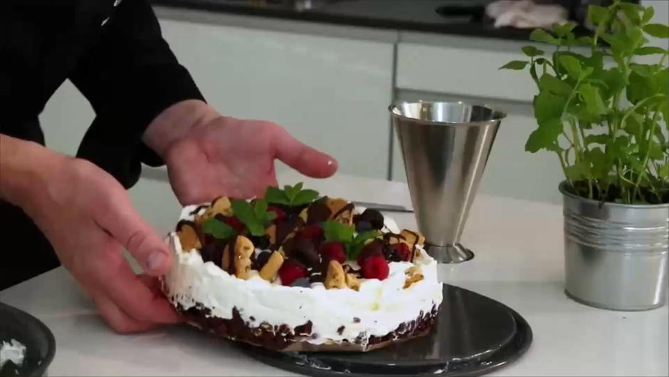 Smacks-Torte mit Beeren ohne Backen Smacks-Torte mit Beeren ohne Backen