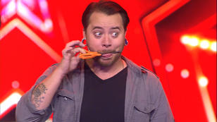 Ist dieser fiese Scheren-Auftritt zu viel für die Jury? Ist dieser fiese Scheren-Auftritt zu viel für die Jury?