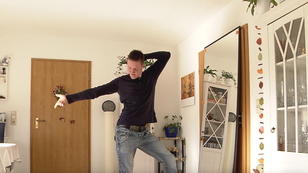 Marius möchte die Jury mit seinen Tanzmoves begeistern Marius möchte die Jury mit seinen Tanzmoves begeistern