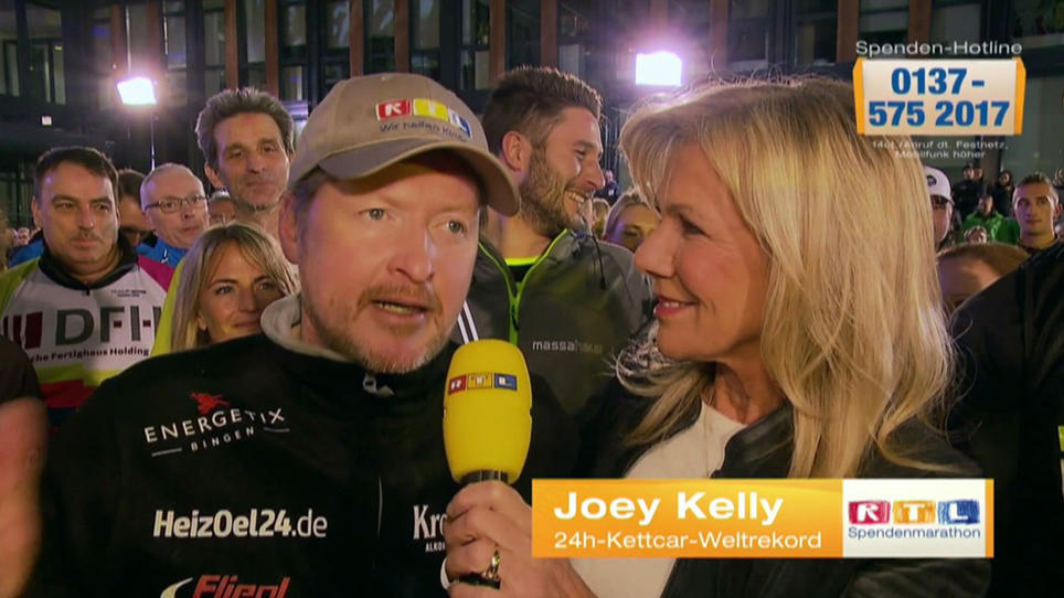 Joey Kelly holt den Weltrekord Joey Kelly holt den Weltrekord