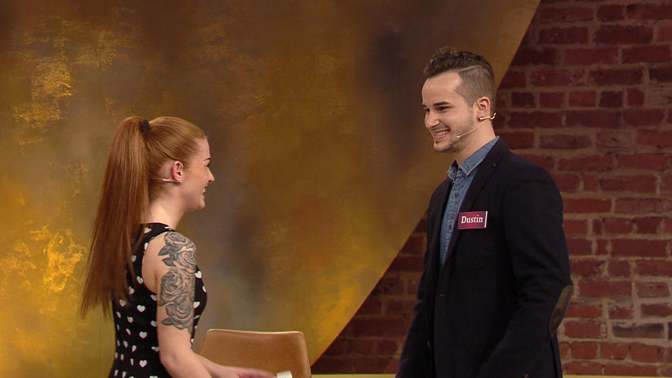 Linda möchte ein Date mit Dustin Linda möchte ein Date mit Dustin