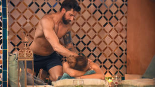 Sebastian verwöhnt Jessica beim Wellness-Date Sebastian verwöhnt Jessica beim Wellness-Date