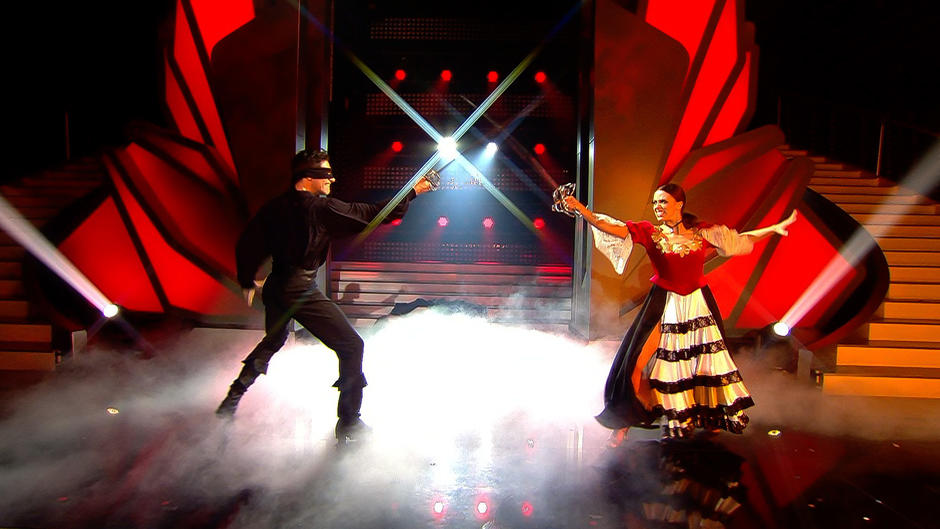 Vanessa Mai zeigt einen kraftvollen "Zorro"-Freestyle Vanessa Mai zeigt einen kraftvollen "Zorro"-Freestyle