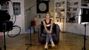Lea Marlen Woitack entdeckt neue Seiten an Sophie Lea Marlen Woitack entdeckt neue Seiten an Sophie