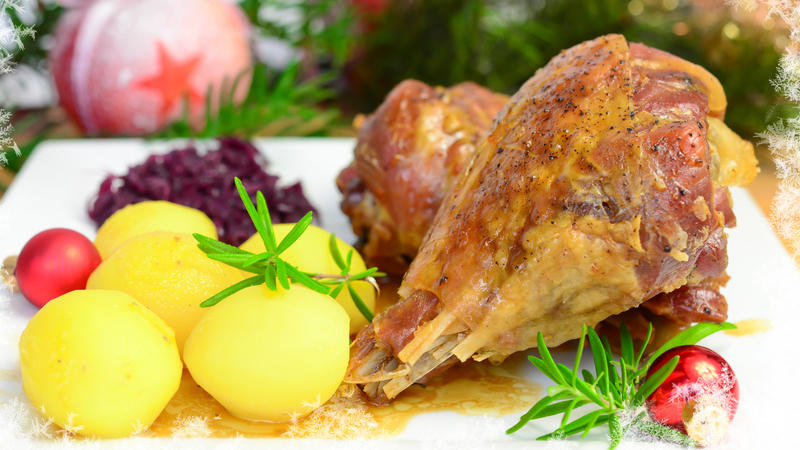 Weihnachtsmenü: Rezepte für ein günstiges Drei-Gänge-Menü Weihnachtsmenü: Rezepte für ein günstiges Drei-Gänge-Menü