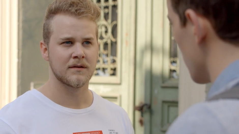 Jonas erfährt alles über Brendas Erpressung Jonas erfährt alles über Brendas Erpressung