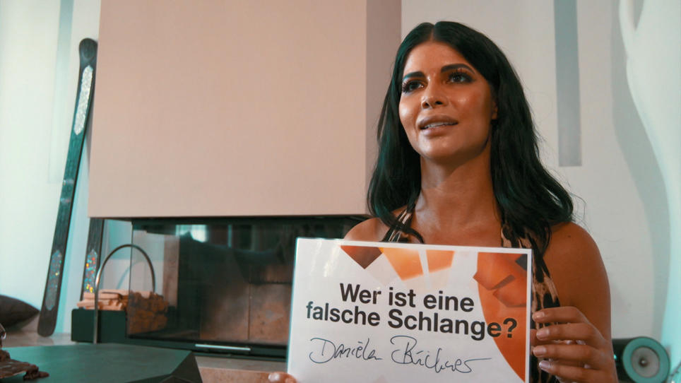 Micaela Schäfer darf nach dem Rauswurf austeilen Micaela Schäfer darf nach dem Rauswurf austeilen