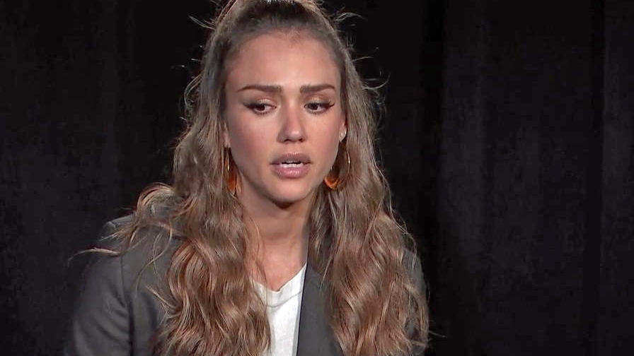 Jessica Alba lebte als Kind am Existenzminimum Jessica Alba lebte als Kind am Existenzminimum