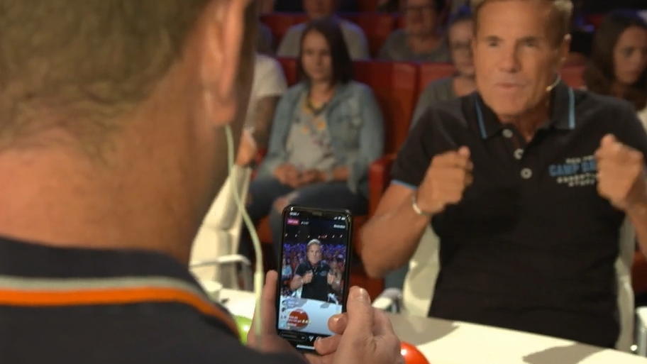 Dieter Bohlen: Bussi-Alarm in der Supertalent-Pause Dieter Bohlen: Bussi-Alarm in der Supertalent-Pause