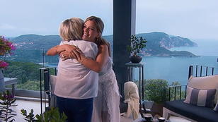 Nadine holt sich Entscheidungs-Hilfe bei Mama Ingrid Nadine holt sich Entscheidungs-Hilfe bei Mama Ingrid