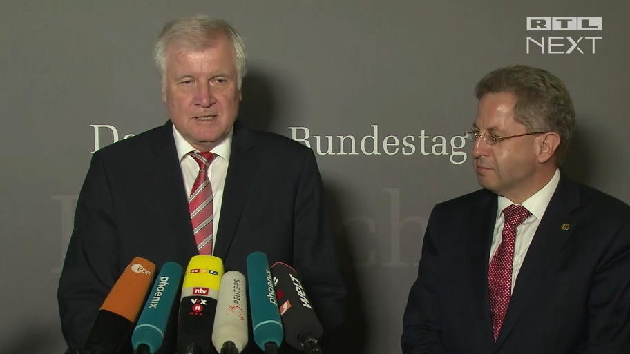Horst Seehofer stellt sich hinter Verfassungsschutz-Chef Horst Seehofer stellt sich hinter Verfassungsschutz-Chef
