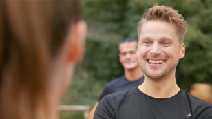 "Den schnapp' ich mir zur Belohnung" "Den schnapp' ich mir zur Belohnung"