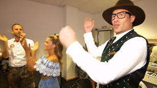 Oans, zwoa... Party! Wiesn-Stimmung beim Supertalent Oans, zwoa... Party! Wiesn-Stimmung beim Supertalent