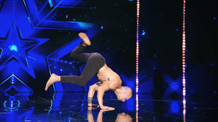 Wow! Marco Cristoferi flasht mit Ausdruck und Tanz Wow! Marco Cristoferi flasht mit Ausdruck und Tanz