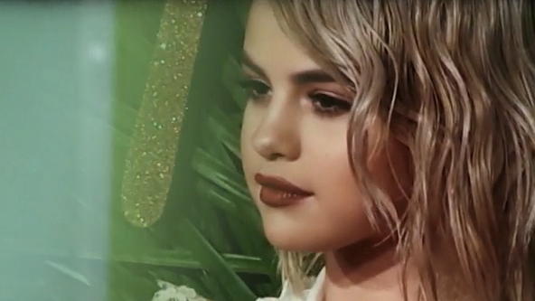 Selena Gomez weist sich selbst in Psychiatrie ein Selena Gomez weist sich selbst in Psychiatrie ein