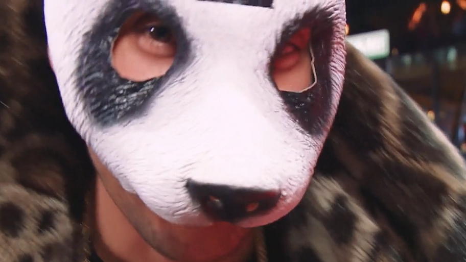 Cro postet ein Bilod von seinem Gesicht - ohne Maske Cro postet ein Bilod von seinem Gesicht - ohne Maske