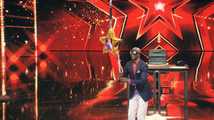 Piñata-Action bei der Supertalent-Jury Piñata-Action bei der Supertalent-Jury