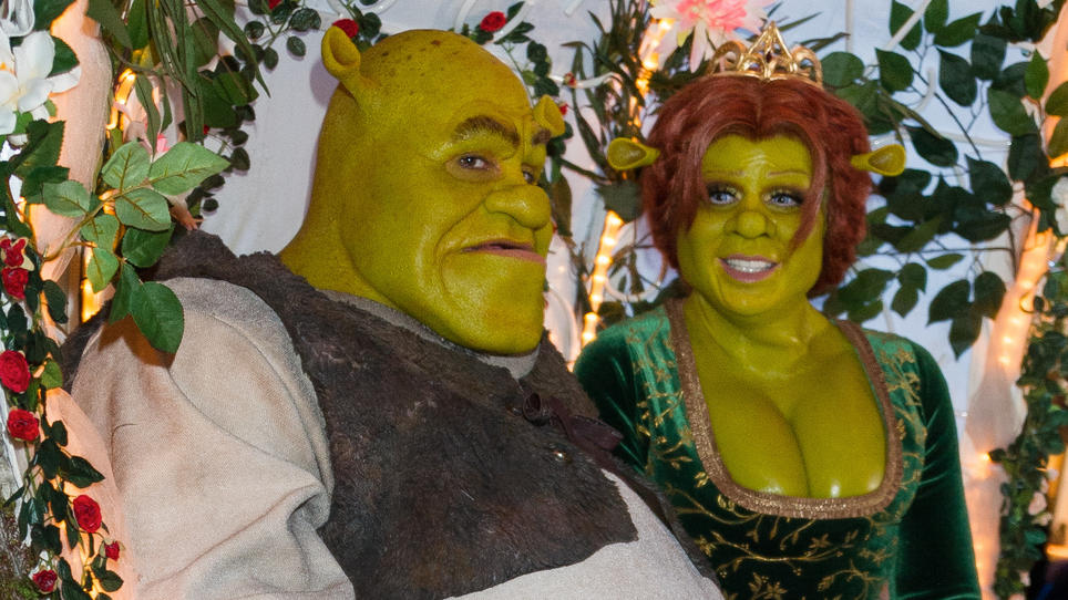 Heidi Klum und Tom Kaulitz schwer verliebt als Fiona & Shrek Heidi Klum und Tom Kaulitz schwer verliebt als Fiona & Shrek