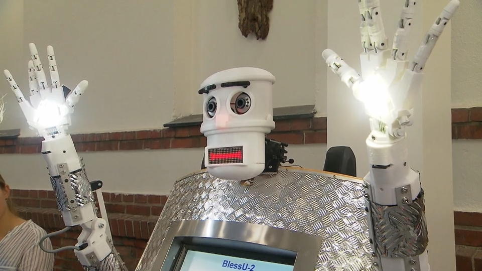Kirche setzt Roboter ein Kirche setzt Roboter ein