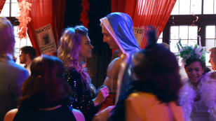 Eva und Conor kommen sich an Karneval näher Eva und Conor kommen sich an Karneval näher