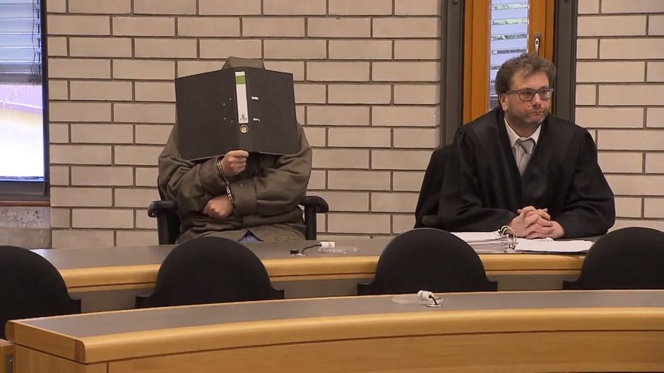 Urteil: Schwimmlehrer muss lange in Haft Urteil: Schwimmlehrer muss lange in Haft