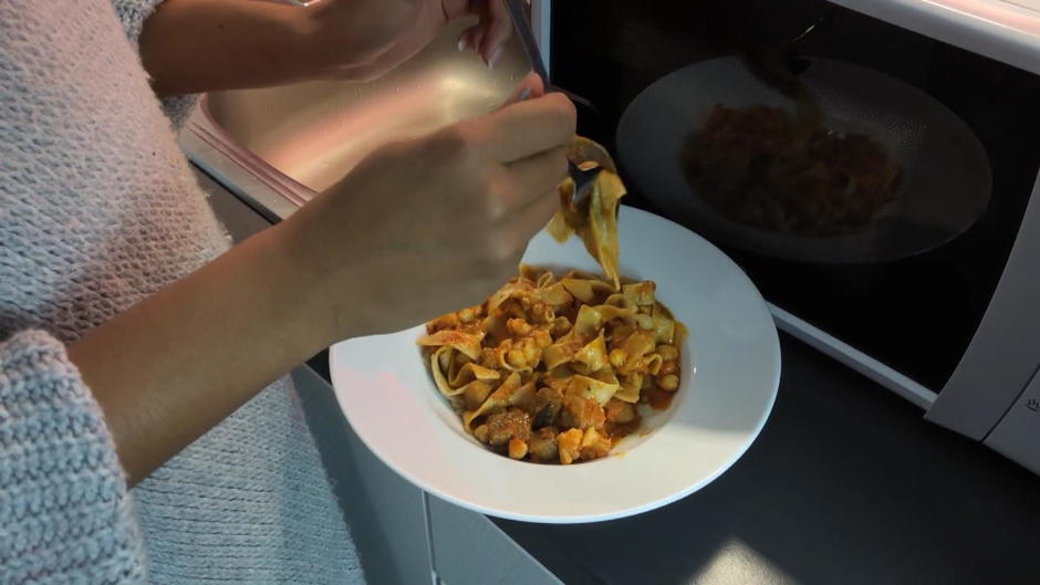 Waas?! Im Supermarkt gibt es jetzt Insektenpasta? Waas?! Im Supermarkt gibt es jetzt Insektenpasta?