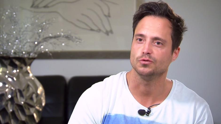 Dennis steht auf Fitness, Fußball und Reisen Dennis steht auf Fitness, Fußball und Reisen