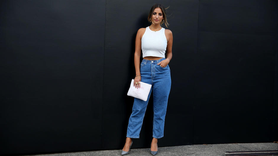 So trägt man Crop-Tops richtig So trägt man Crop-Tops richtig