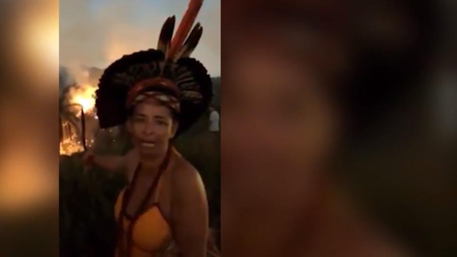 Ureinwohnerin über Feuer in Brasilien Ureinwohnerin über Feuer in Brasilien