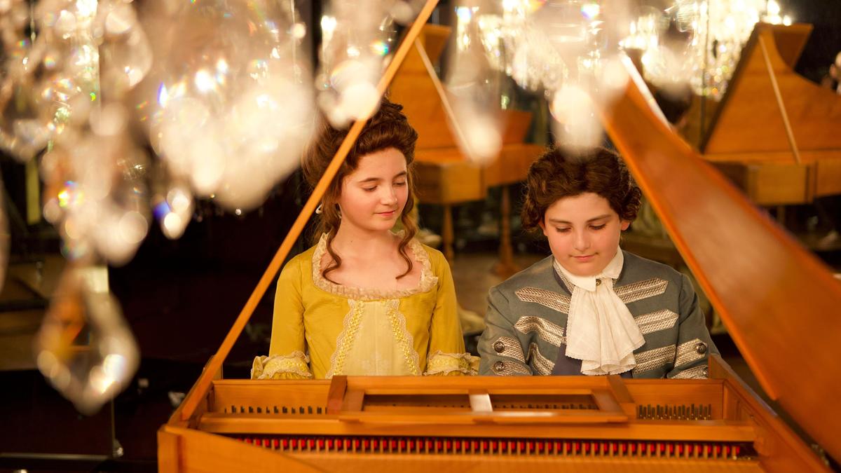 maria-anna-mozart-chloe-brown-wolfgang-mozart-hugo-gilmovich.png