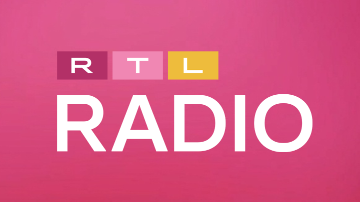 feel-good-logo-auf-pink.png