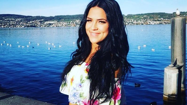 Ex-"Love Island"-Star Elena Miras teilt ihr Mutterglück ...